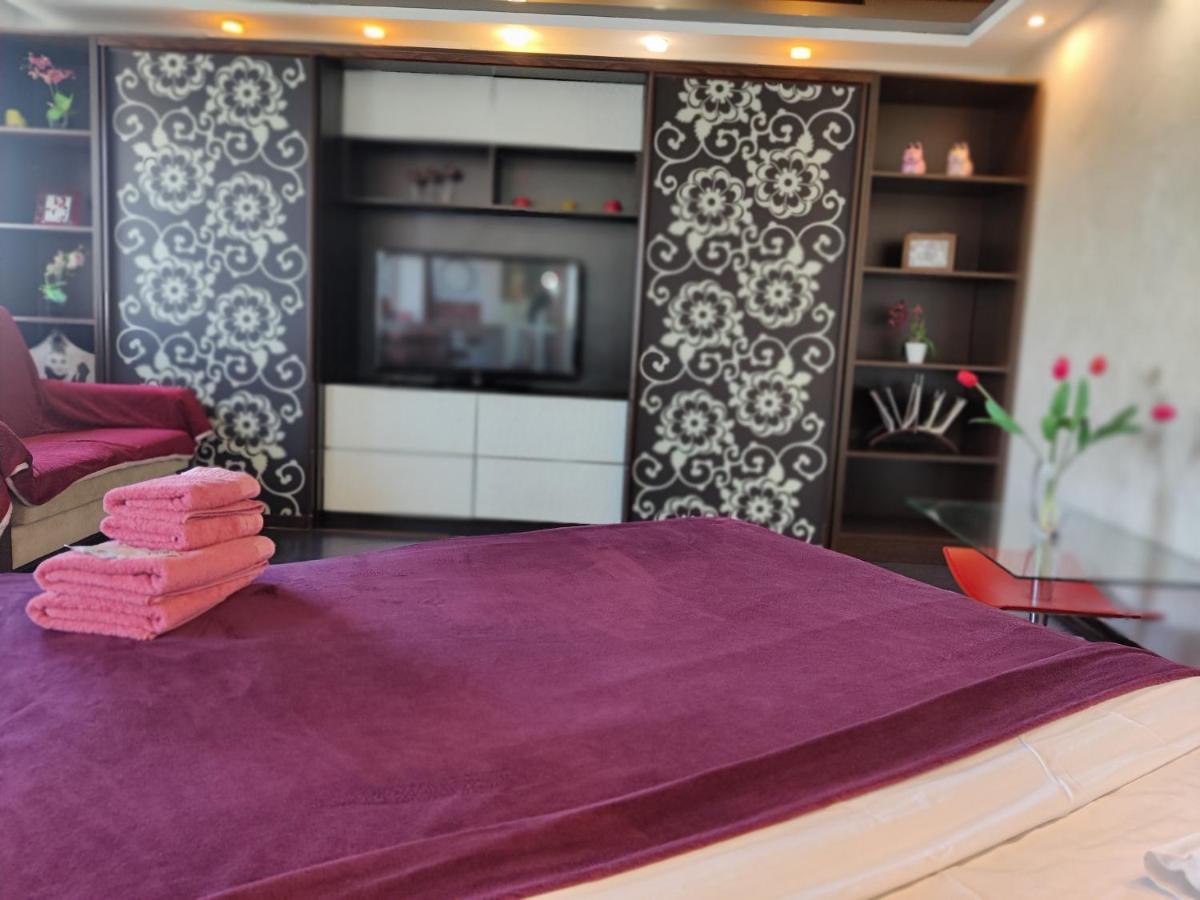 Real Home Apartmens - Podil Promenade キエフ エクステリア 写真
