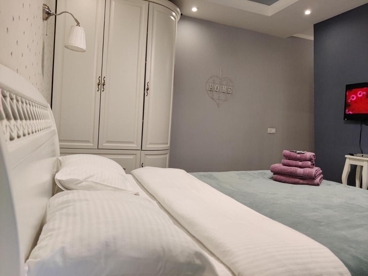 Real Home Apartmens - Podil Promenade キエフ エクステリア 写真