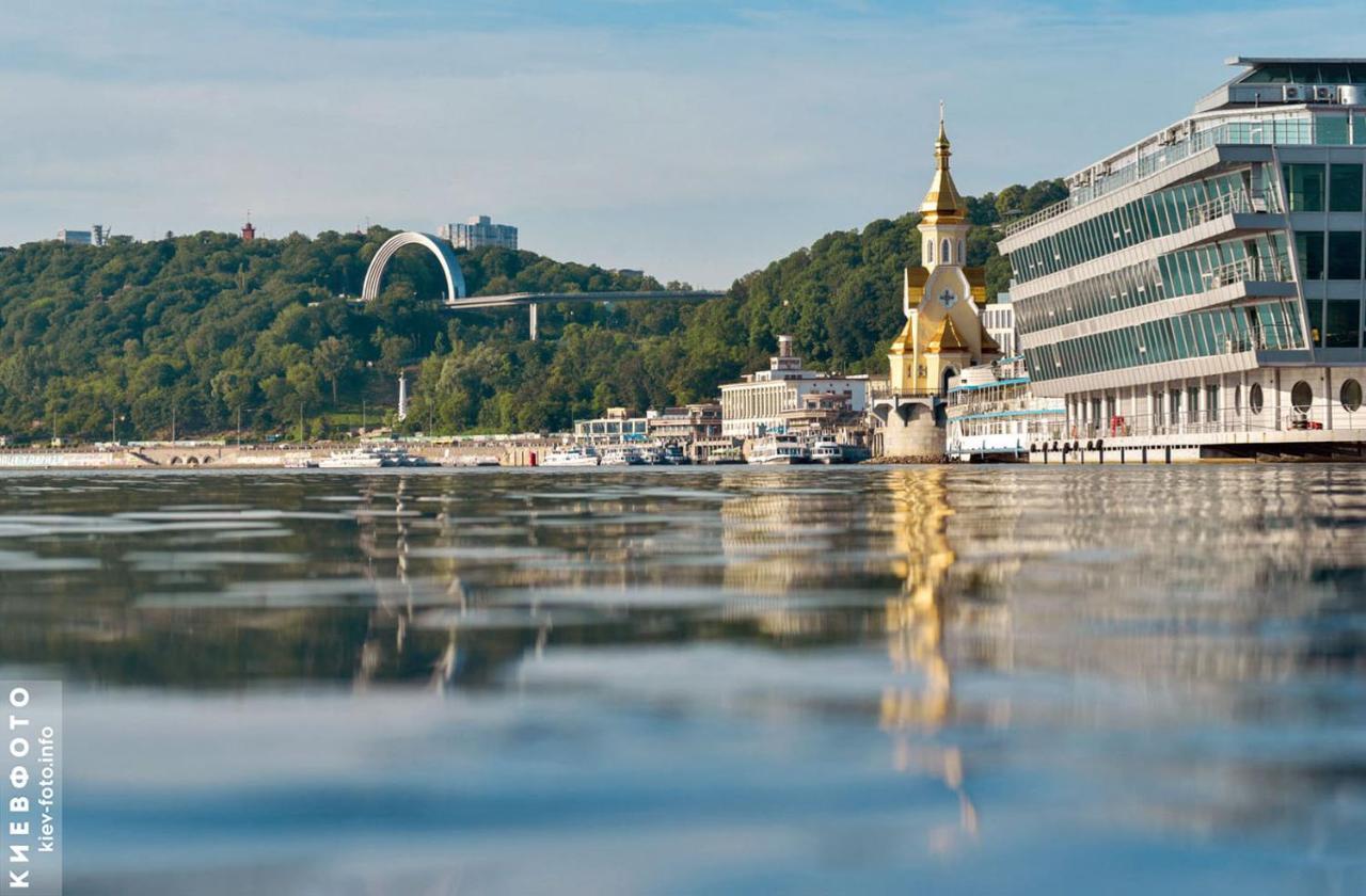 Real Home Apartmens - Podil Promenade キエフ エクステリア 写真