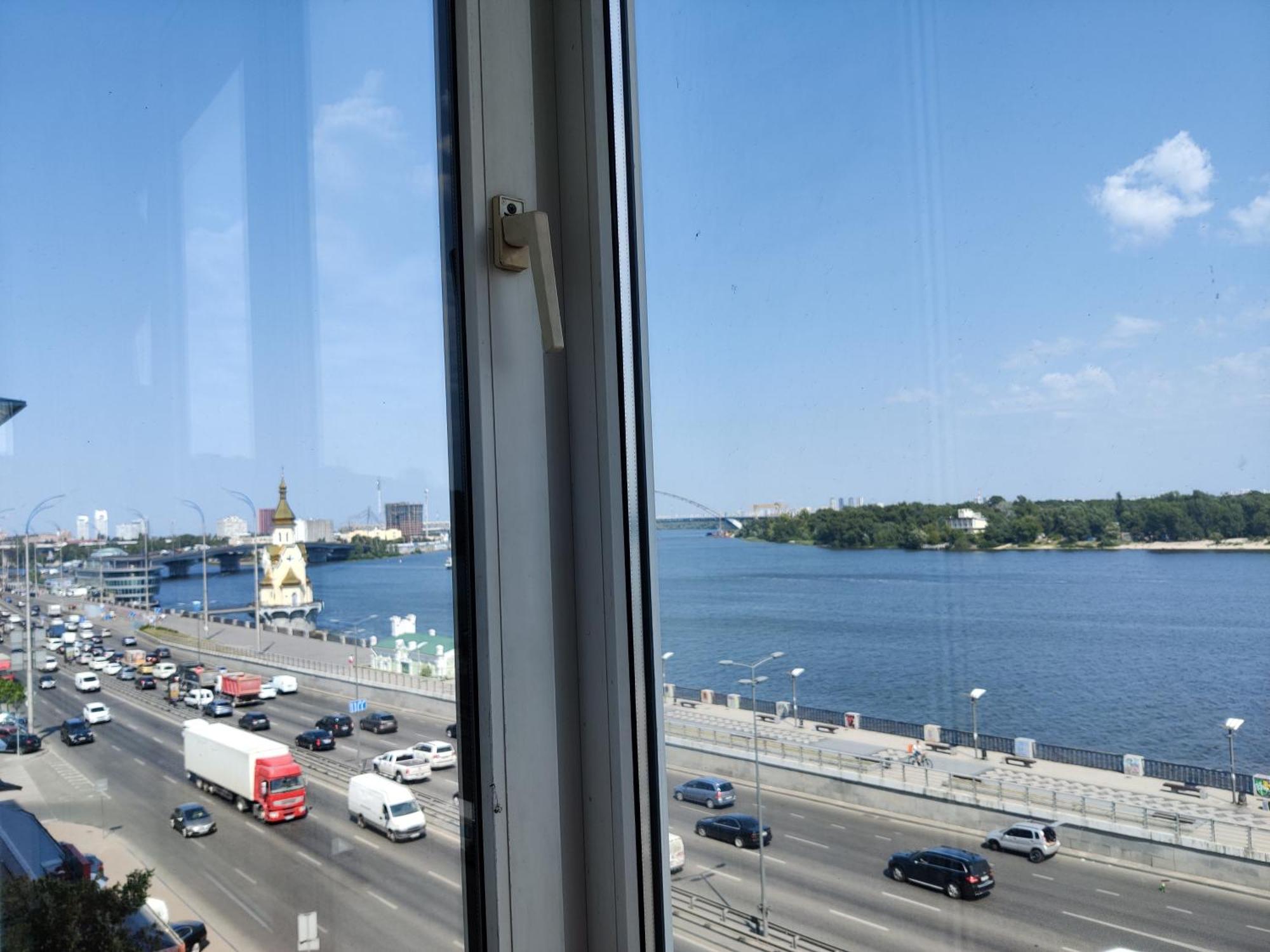 Real Home Apartmens - Podil Promenade キエフ 部屋 写真
